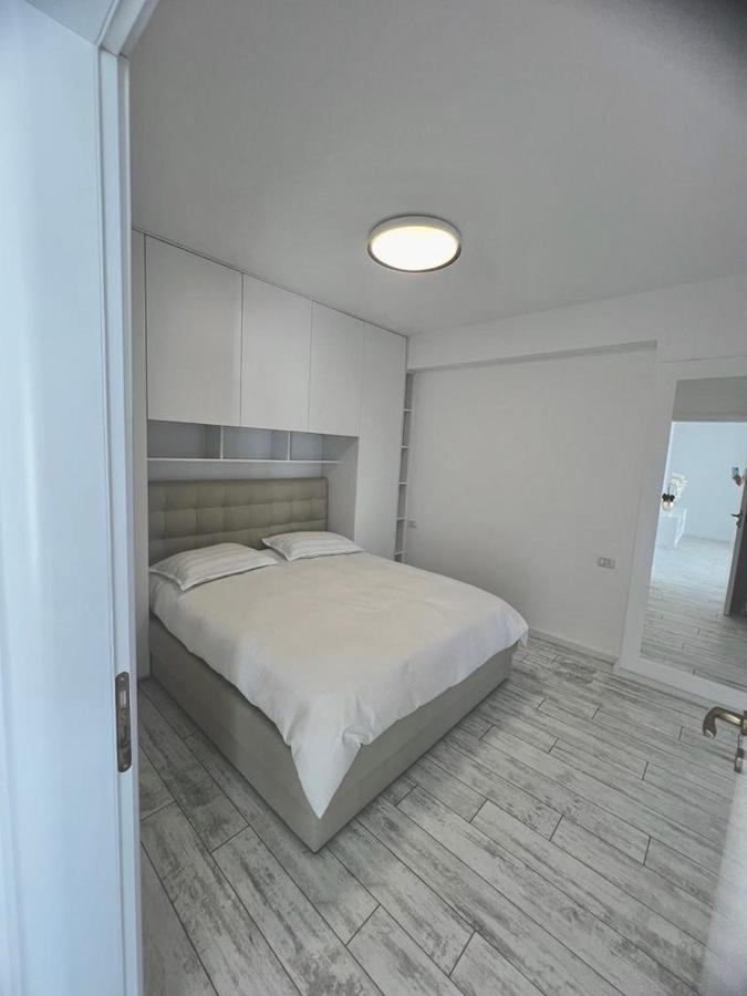 Durres Currila Modern Luxury Stunning Beach Views Екстериор снимка