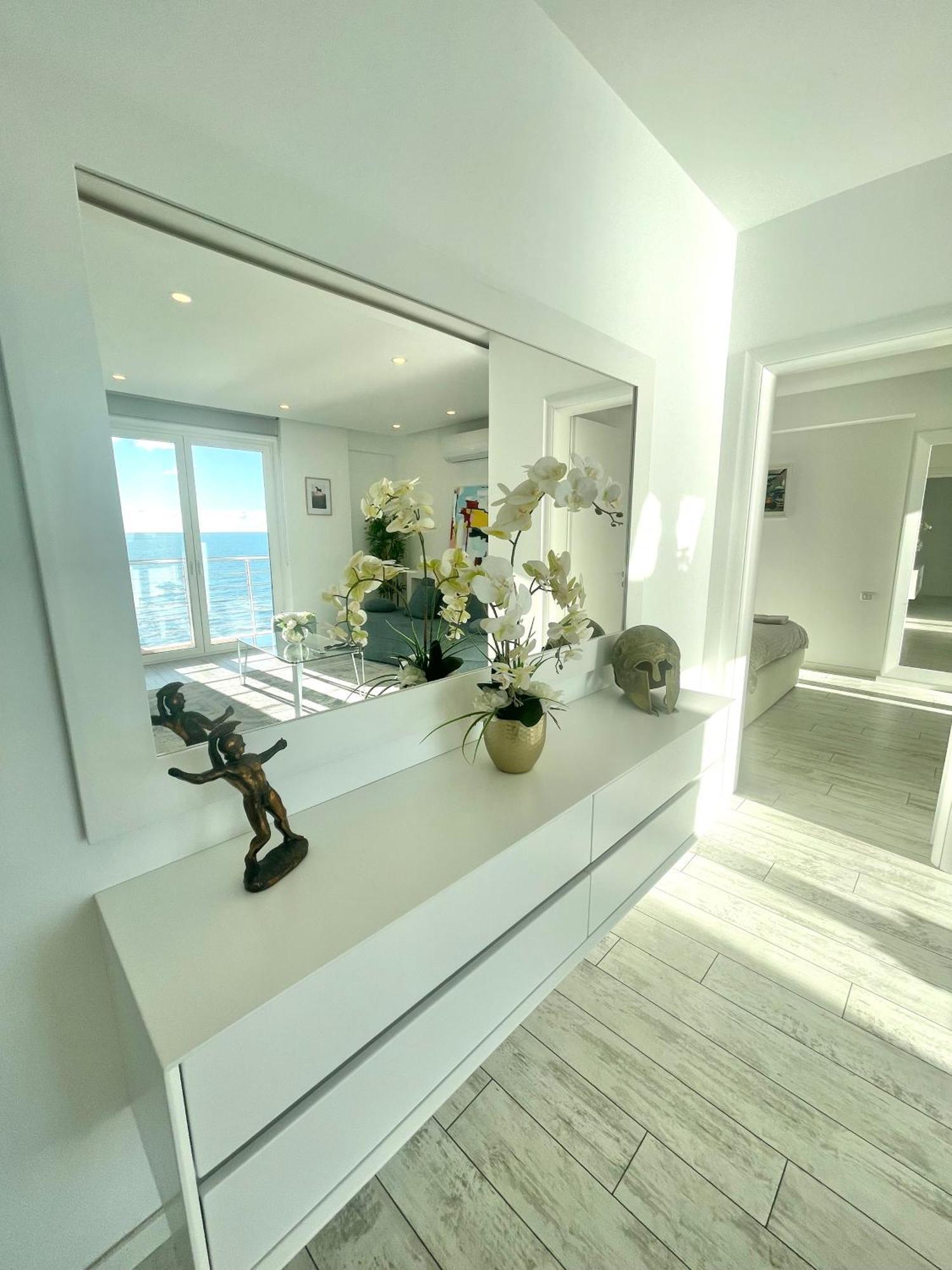 Durres Currila Modern Luxury Stunning Beach Views Екстериор снимка